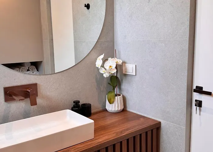 Salt&still - Timeless Tranquility With Sea View ماكارسكا